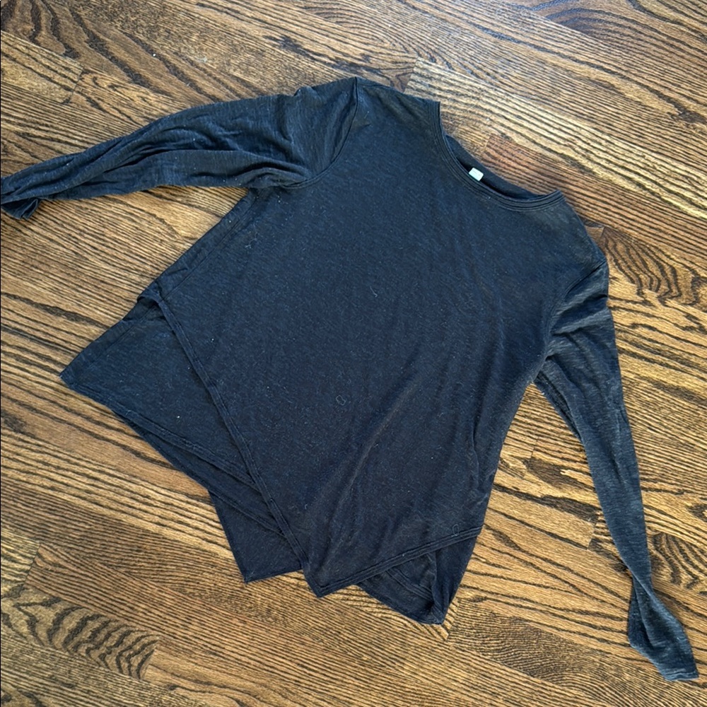 Women's Black Long Sleeve Top